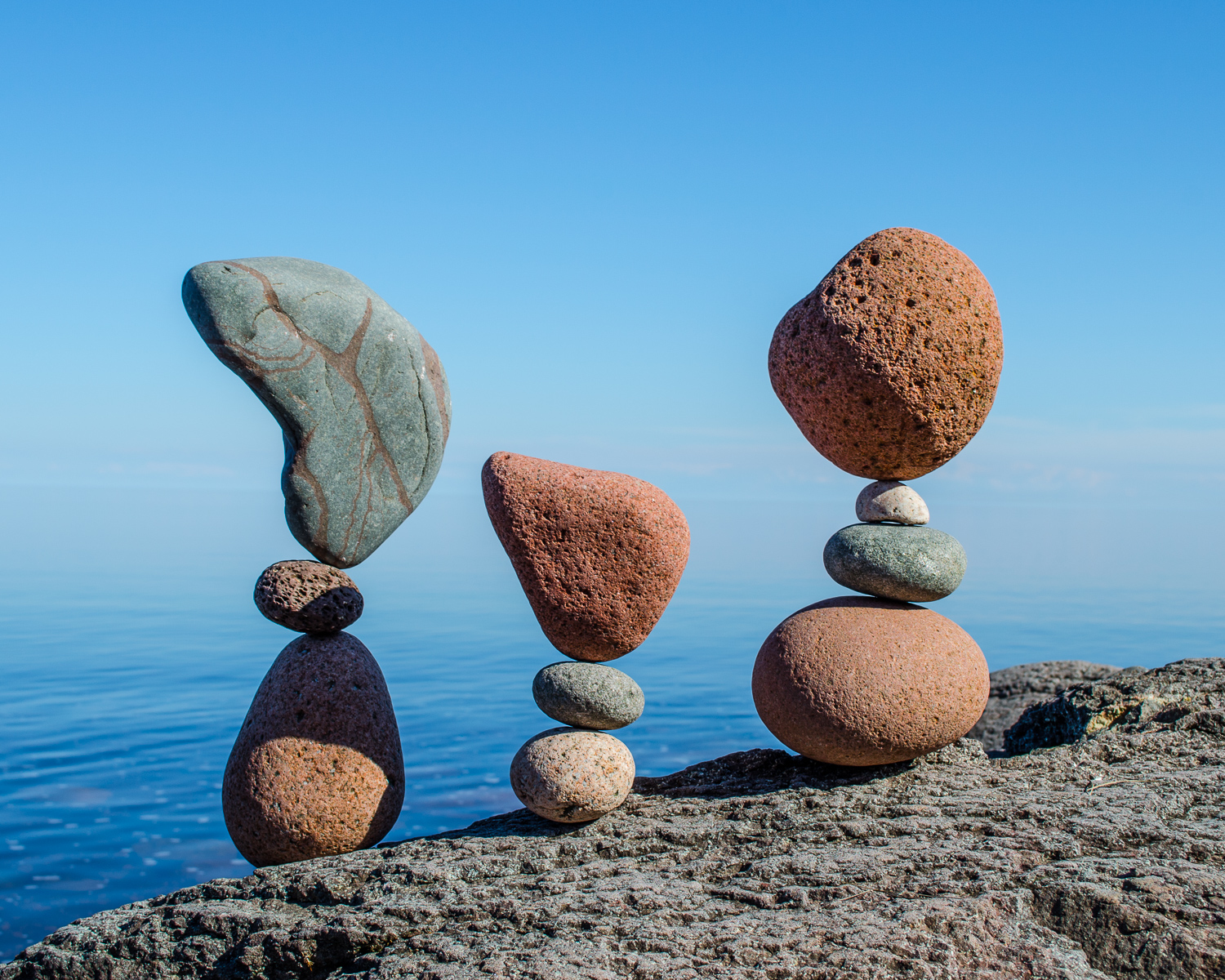 balancing rocks toy