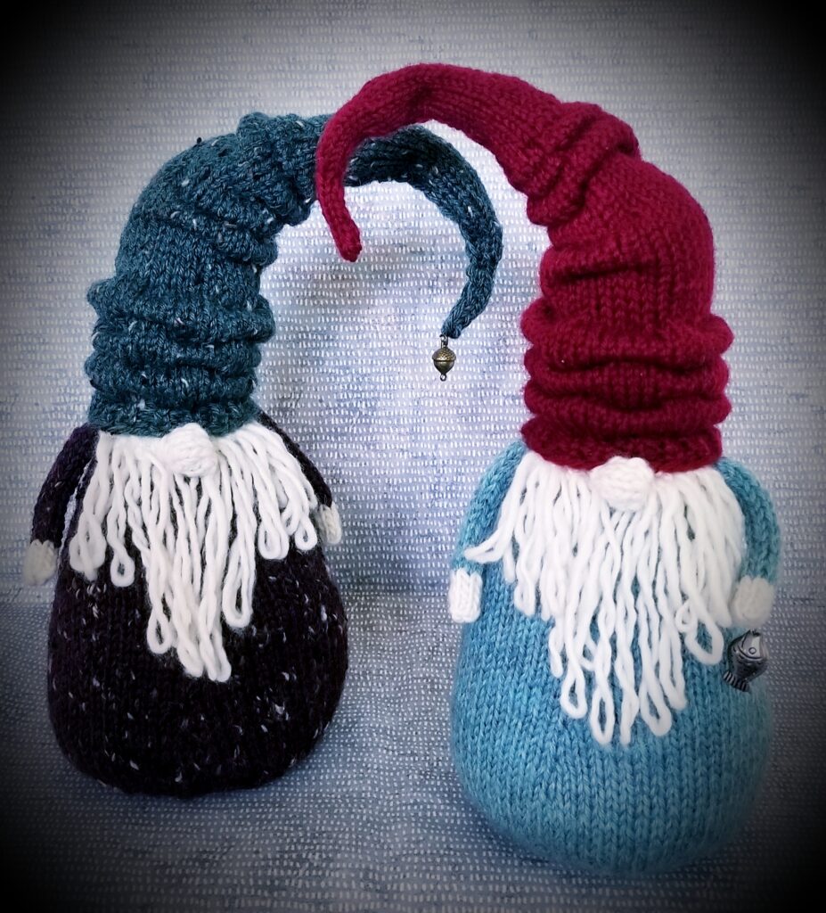 knit gnomes
