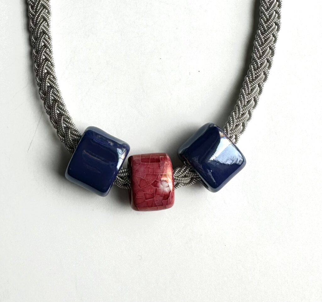 Tin thread and ceramic bead necklace